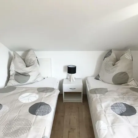 Zollernalb-apartment Апартаменты